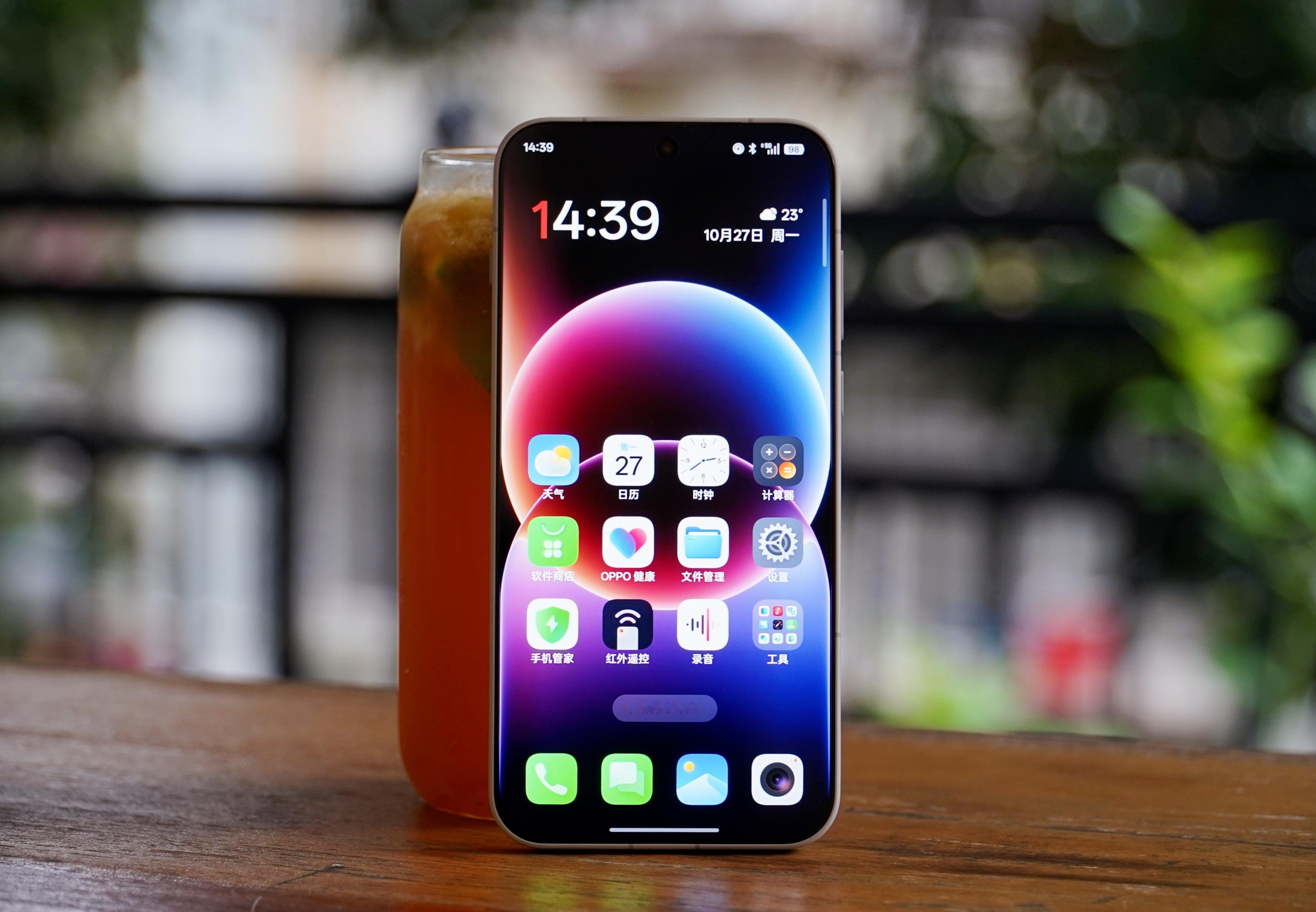 一加15这块165Hz高刷屏确实很有意思，1.5K分辨率足够清晰了，超高的刷新率