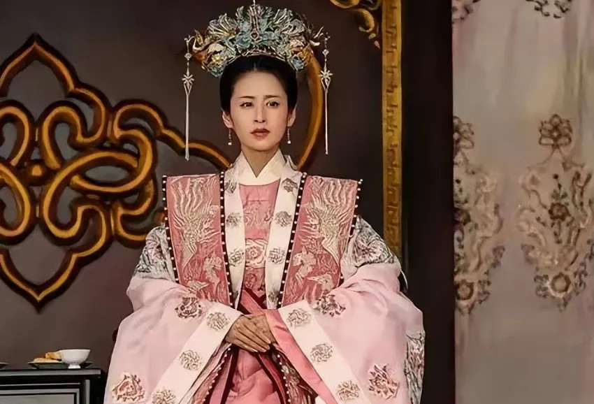 1373年，朱元璋相中了徐达家的大女儿。他给了几次暗示，可徐达都不说话。后来，朱
