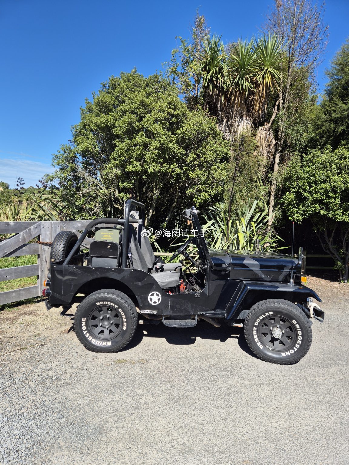 三菱版威利斯？？？这车说是1989年的，2.7柴油机+手动挡，行驶了11.8万公