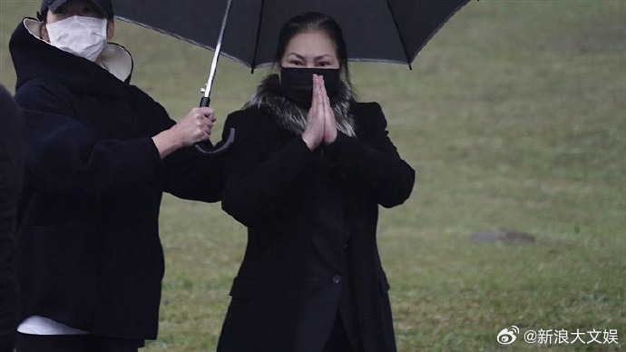 S妈说许雅钧是很正派的人S妈回应曝许雅钧给粉丝发大S出殡照片：“谢谢关心，我不