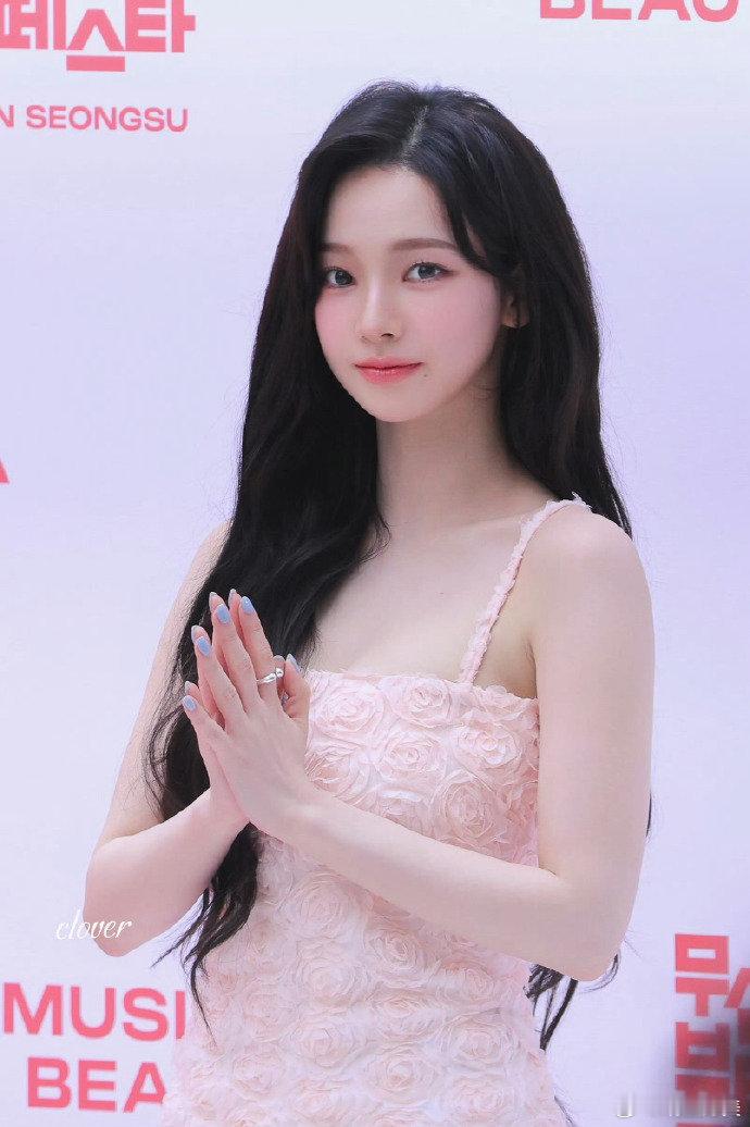 柳智敏徐若晗撞衫柳智敏🎀美哒哒