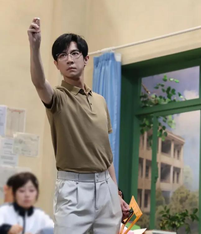 曾因“软饭男”人设遭群嘲的张维伊，婚后携新节目《喜人奇妙夜》回归！POLO