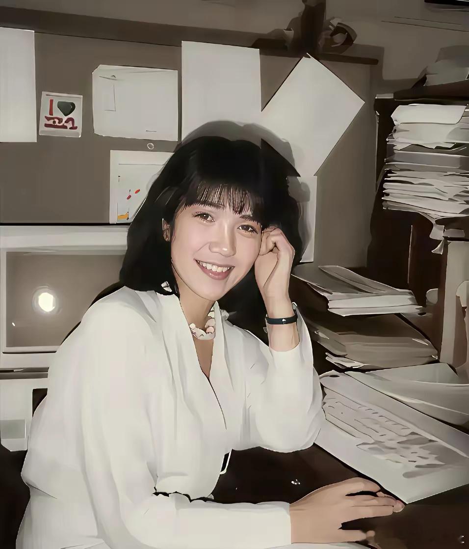 这应该是后期医美造成的后遗症吧​​​