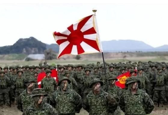 如果中日开战，24小时内能全歼日本吗？说白了，中日真开战，24小时全歼日本是做梦