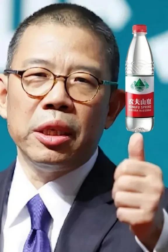 钟睒睒开始得瑟了，狂的没边了！他在接受媒体采访时说，网上的攻击就让他攻击好了，天