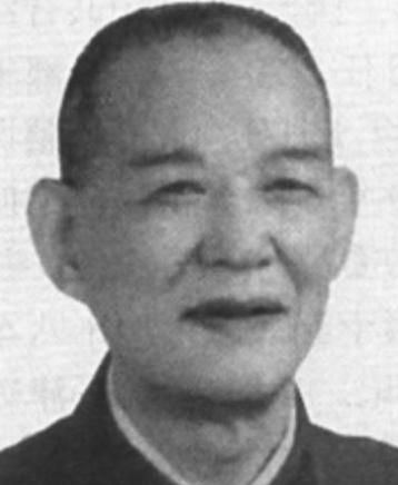 1941年秋，保卫部部长钱益民，突然下令让所有警卫员下河洗澡，而当小伙子们脱光衣