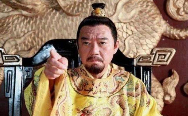 洪武十三年，李文忠交代完后事，与妻儿泣别后才去上朝。朱元璋看了他的奏折后，怒骂道