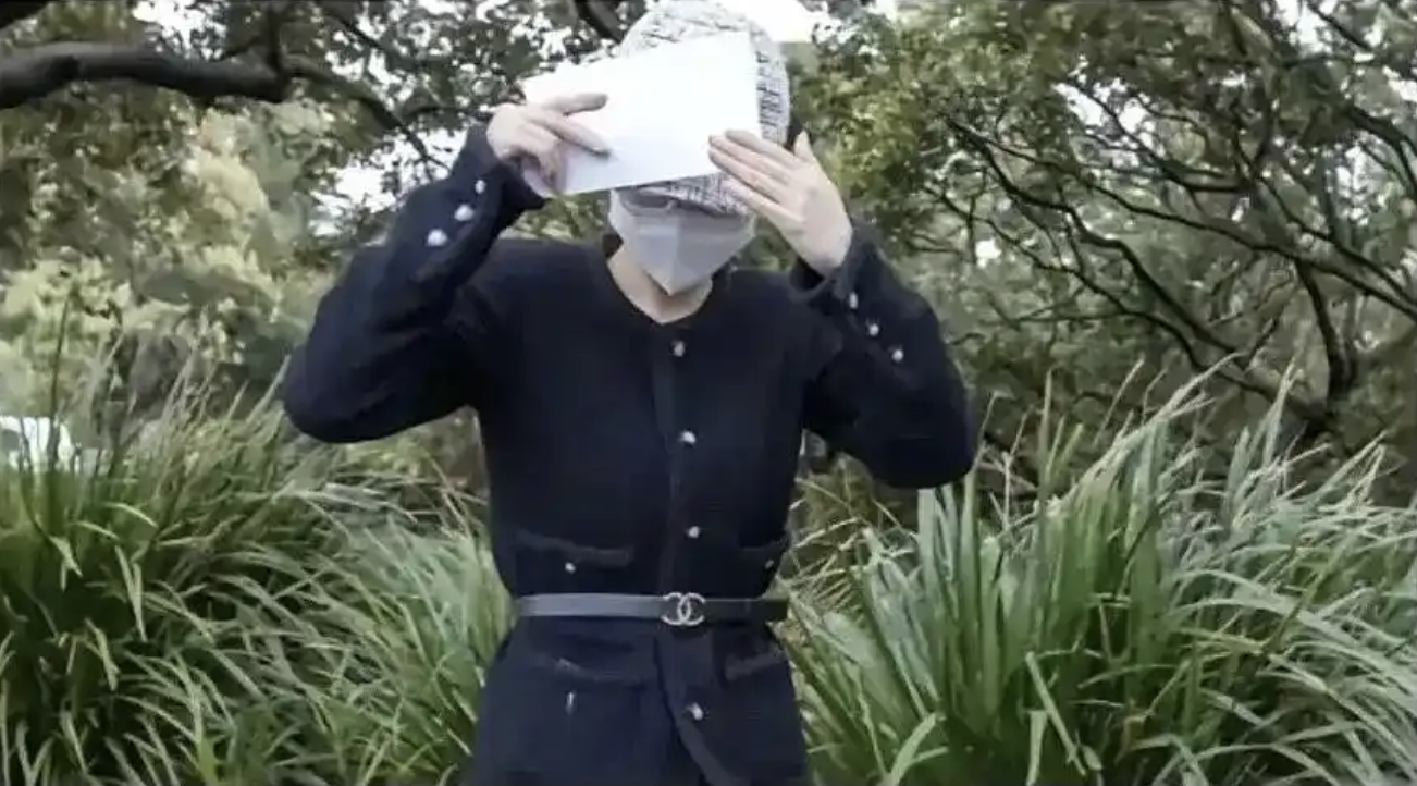 #阴谋论为什么总有市场#网传杨兰兰“缴纳了7000万澳元的保释金”不实，现实却