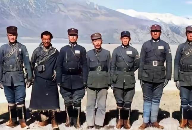 1950年解放军接管边境哨所，竟撞见8名被遗忘的国军士兵！这里是新疆赛图拉哨
