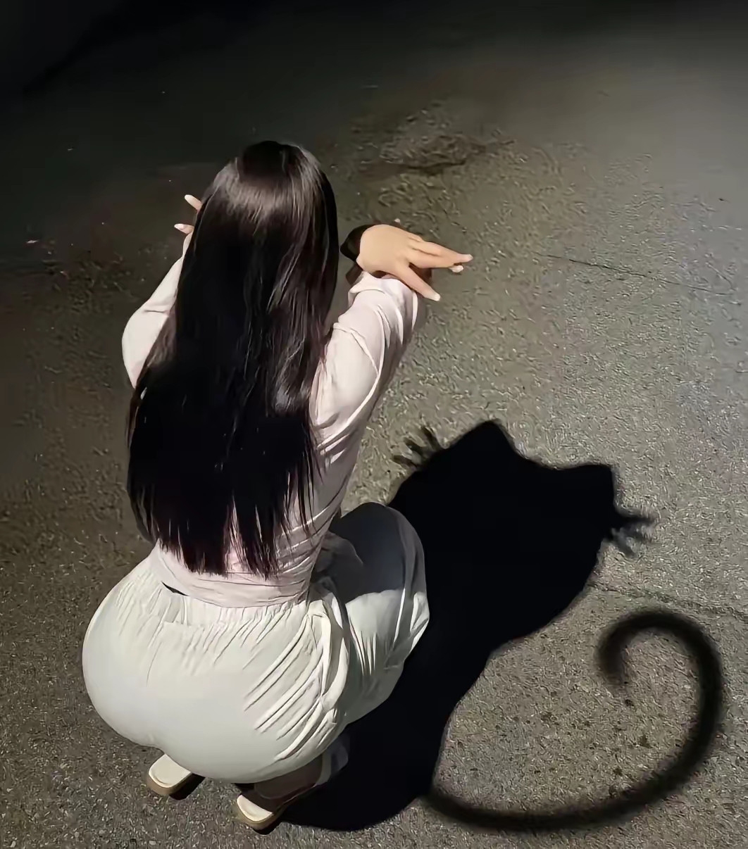 这姑娘太会玩了