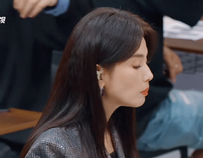 刘涛干饭实录：这感染力是把“吃货魂”焊在身上了吧！谁看刘涛吃饭不馋啊！亮晶