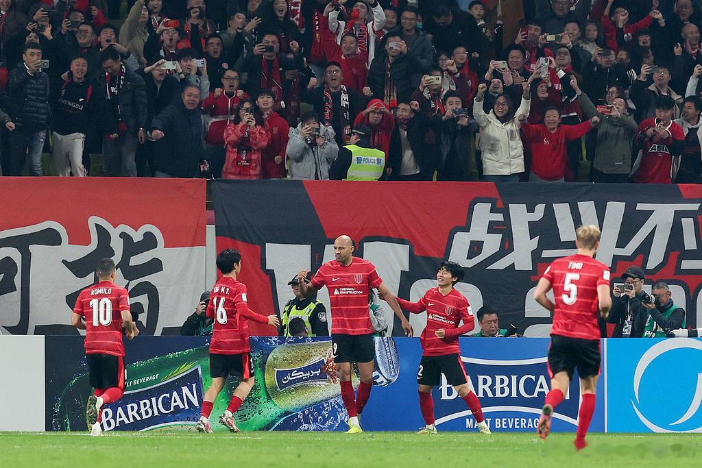 亚冠-费利佩点射防线漏人丢球成都1-1广岛三箭3轮不胜------北京时间11