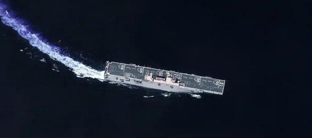 你敬我一尺，我敬你一丈！美国把拍的075舰队卫星图发到网上，我们的长光卫星也把美