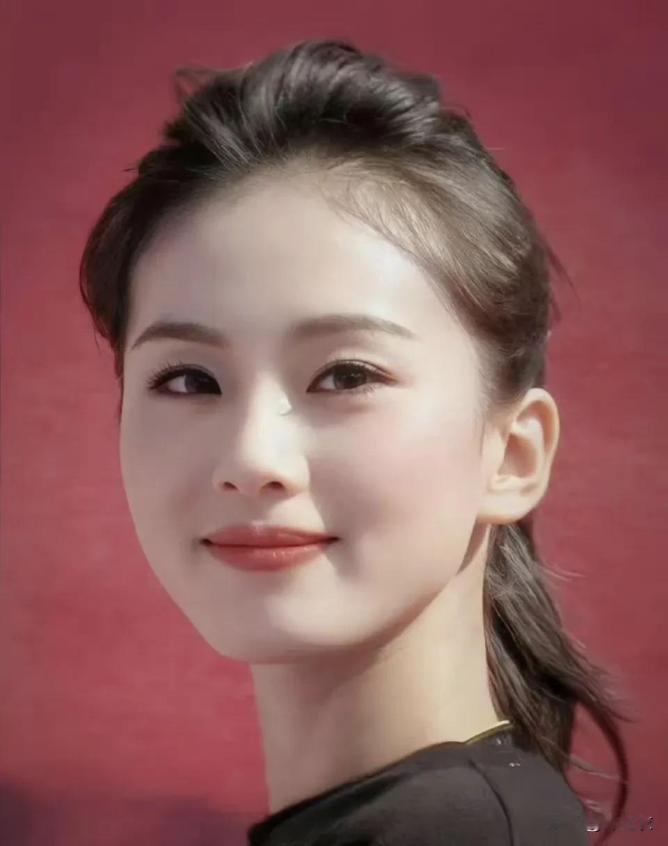 气质这个东西，真的不知道怎么去形容，它就好像是人的灵魂散发出的香气。有的人美