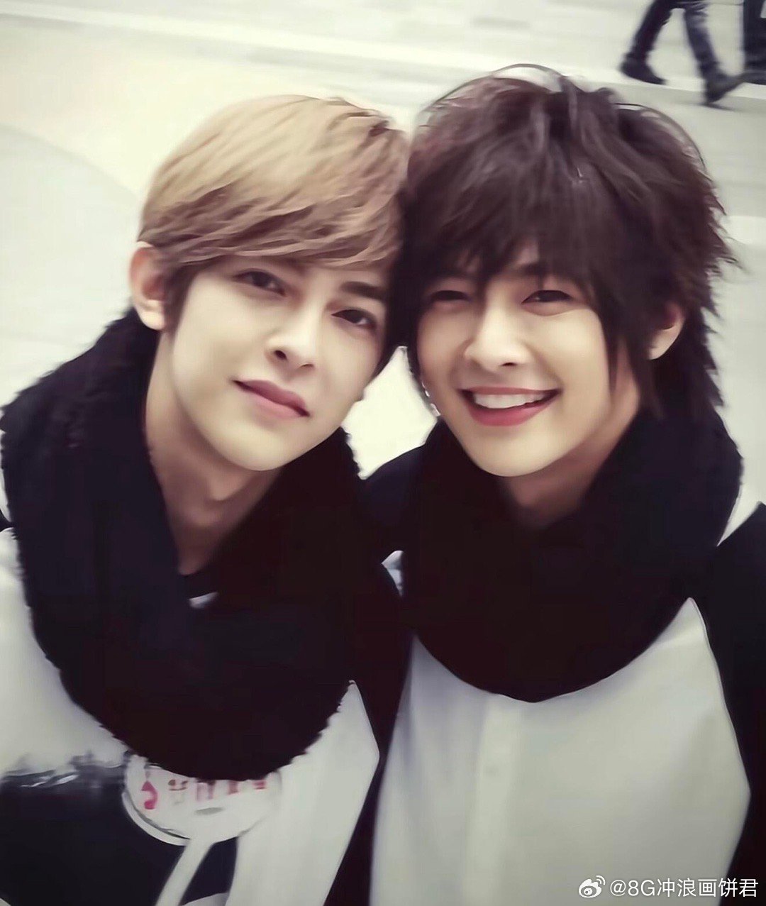 最近的内娱让人年轻二十岁一场大型“他逃他追”的连续剧突然加更，一段被网友遗忘的