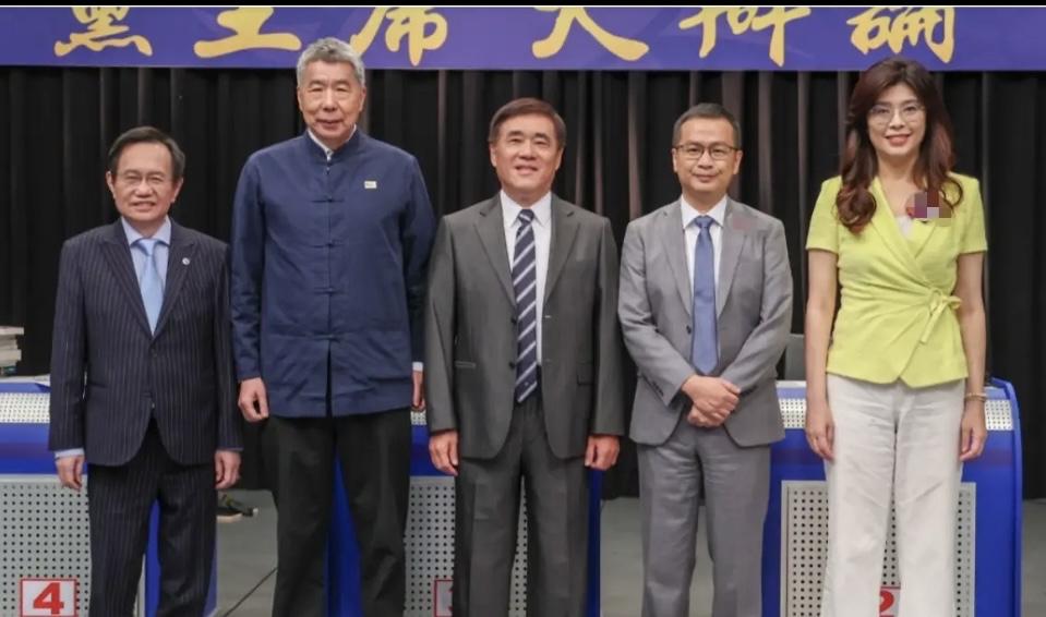 选输就下台？张亚中戳破国民党的“口号式负责”郝龙斌、罗智强立2026“军令状
