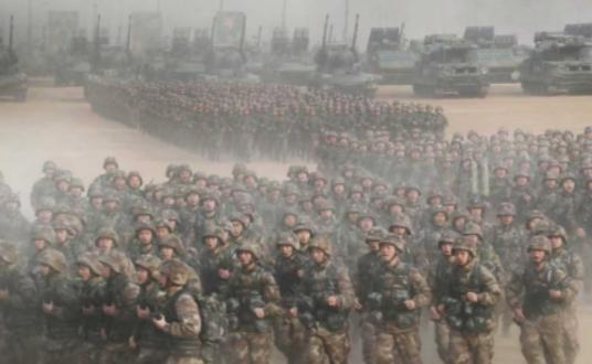 美军能打赢解放军吗？俄媒认为两军差距太大，除了人多，其他全是弱势。 俄媒直戳