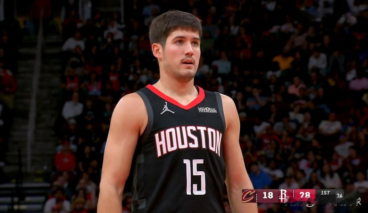 我一定要怒赞火箭新星谢波德，这家伙真是一个抢断高手！在今天进行的火箭和骑士的比赛