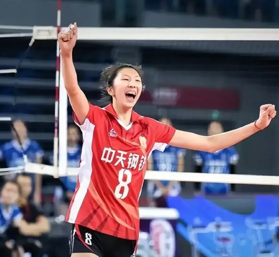 热身赛吴梦洁休战，不排除两种可能性！世锦赛前的两场中泰女排热身赛，中国女排“头