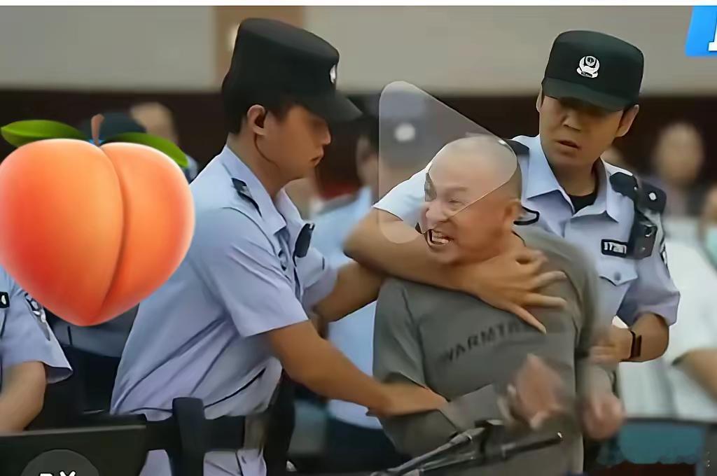 央视今晚播出姜甲儒被拐一案，令人发指的人贩子脸没有打马赛克清晰可见。更令人震惊的