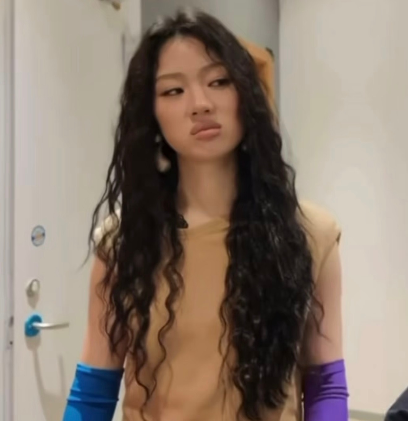 你不能骂小猪呀，小猪就被骂的小脑袋特别晕，然后呢，猪就会生气呀，然后猪就是特别委