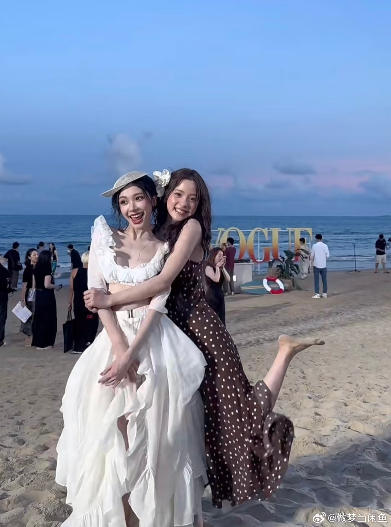 易梦玲和欧阳娜娜的梦幻联动​​​