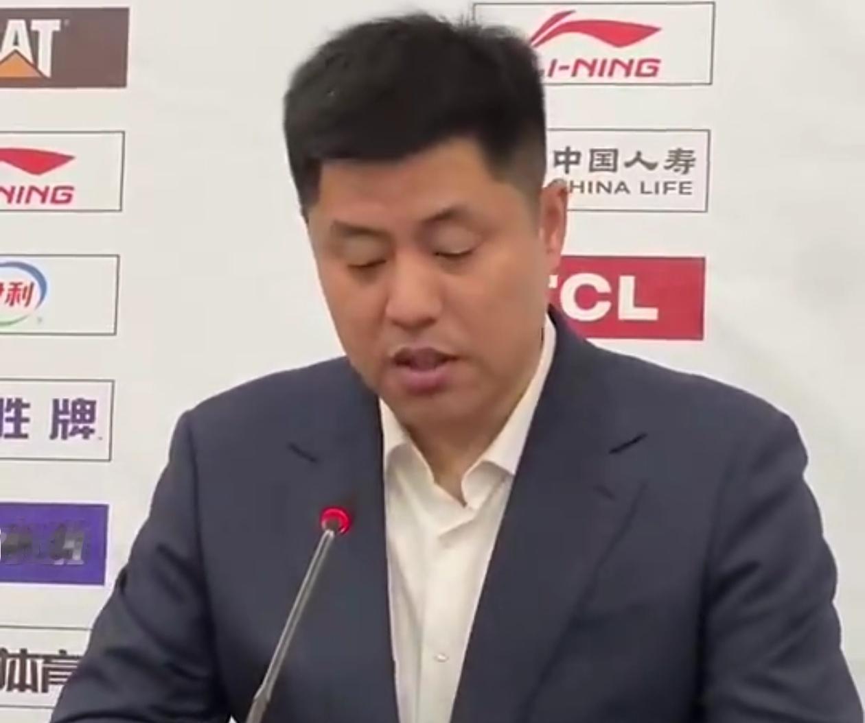 杀鸡儆猴！山西男篮主教练因辱骂裁判被罚款禁赛！山西男篮主教练潘江因在比赛中质