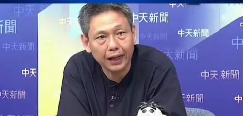 谢寒冰说：“中国大陆以前只是在台湾西面海域执法巡航，台湾东面还是空白。就在中国大
