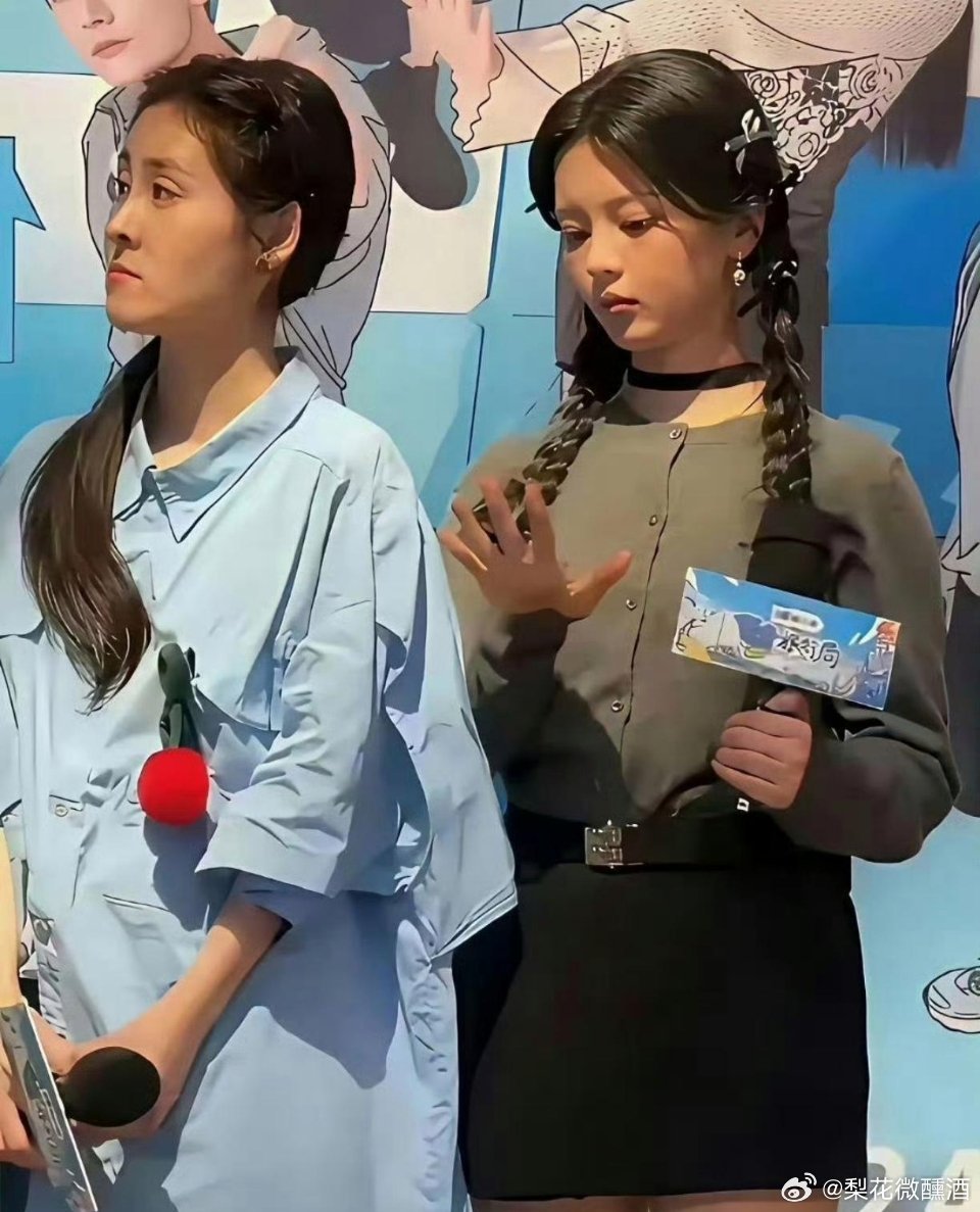 张碧晨杨超越没开美颜滤镜下长这样。