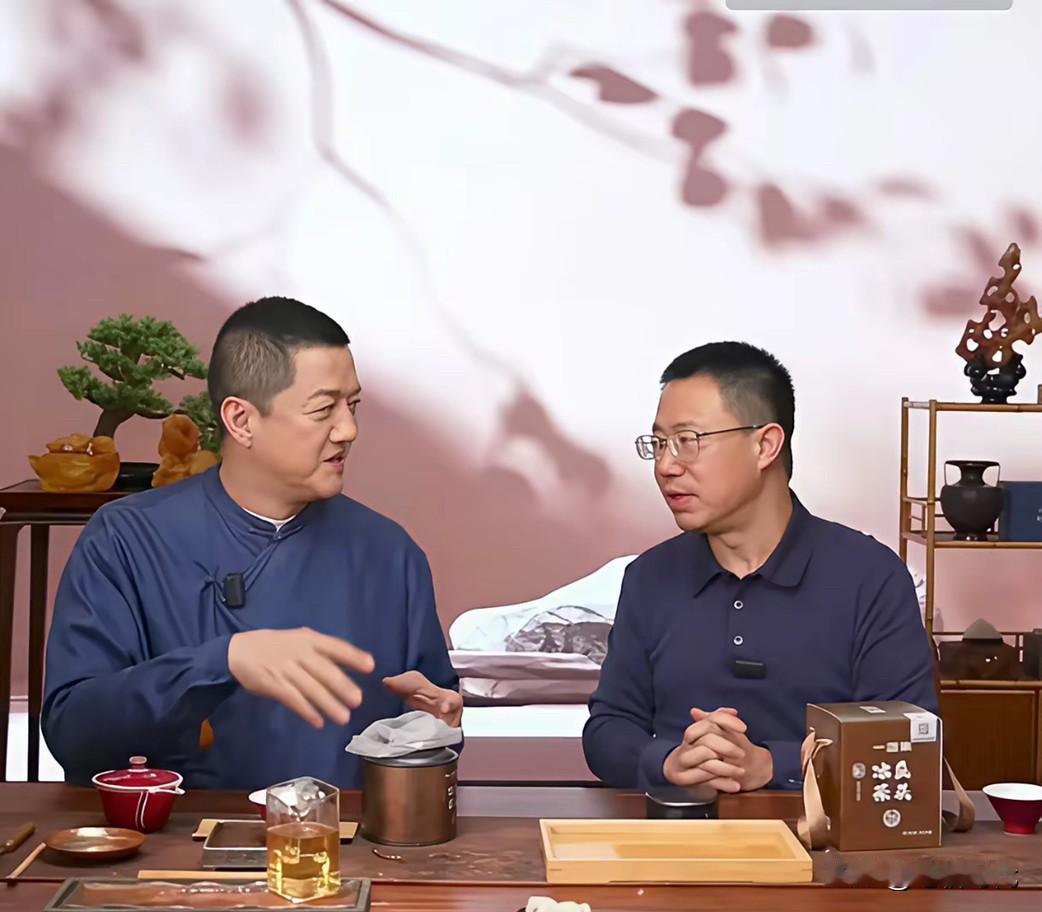 李亚鹏也算是苦尽甘来！今天直播销售额遥遥领先。做慈善把自己做成老赖，估计也只有他