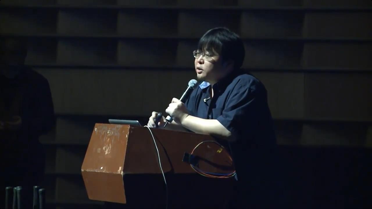 罗永浩主打一个听劝！昨天，罗永浩的科技春晚发布之后，有细心的网友发现其中一处