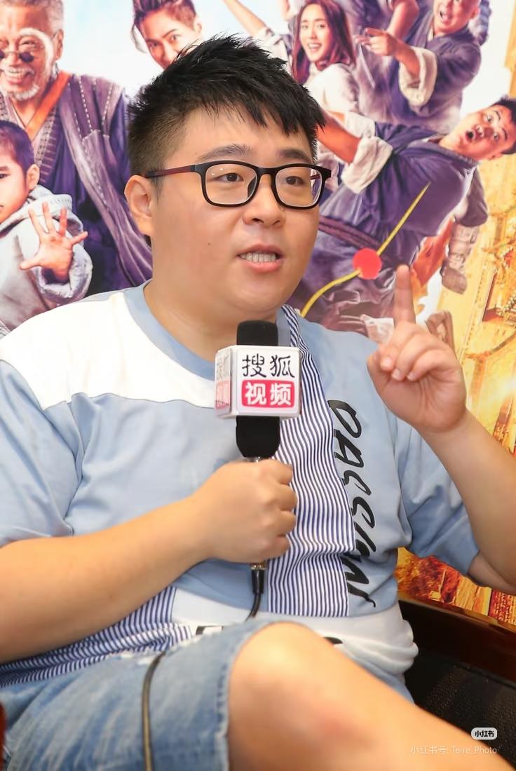 郝邵文此时回台湾，真是掐准了时机。第一、吃尽了直播带货红利，眼下直播行业内卷