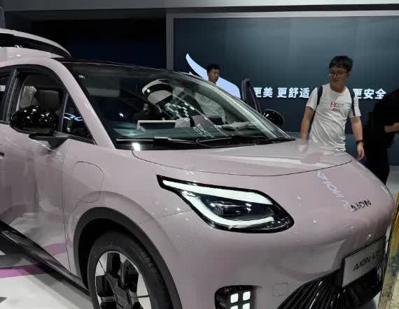 埃安UT凭实力说话：整车71%高强度钢，关键部位1500MPa热成型钢，如同坦克