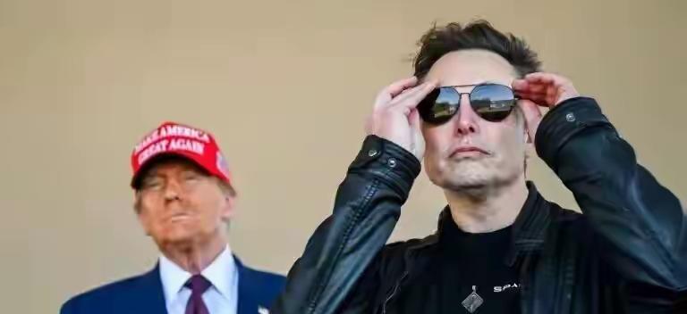 特朗普的大麻烦来了！特朗普老家纽约被“拿下”了！这座城市选出来一位90年代