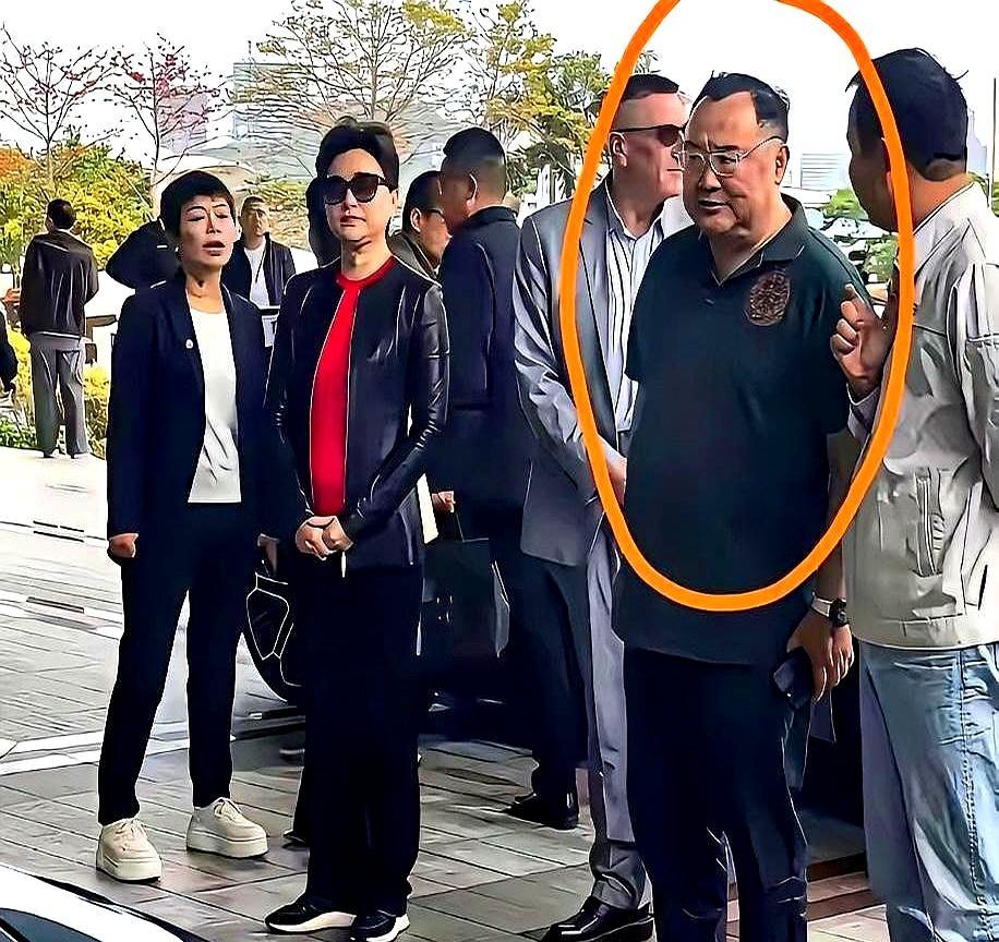 年近60忙到脚不沾地，还能狂减50斤，你那堆减肥借口还好意思往外说？说的就