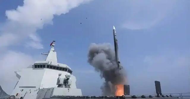 为什么要让对方开第1枪，如果日本要是在第一时间内发射上百甚至上千枚的导弹。那这第