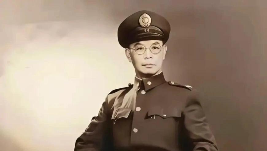 1950年，吴石被捕后，他的上司周至柔做了几件事情想救他，原因很简单，他在日记中