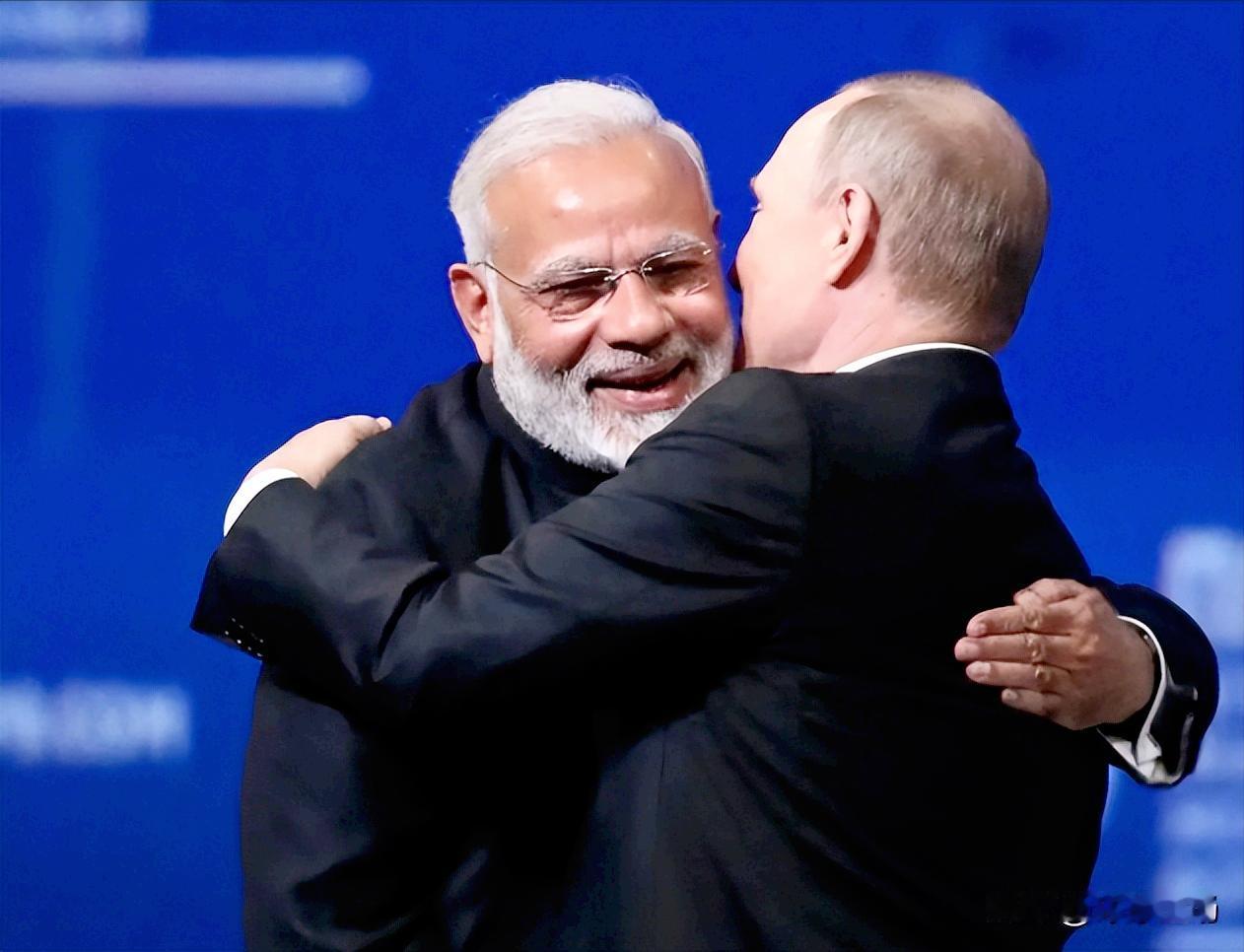 这下好了，全世界都知道了。普京访问印度，结果张口闭口提中国。当着印度媒体的面，