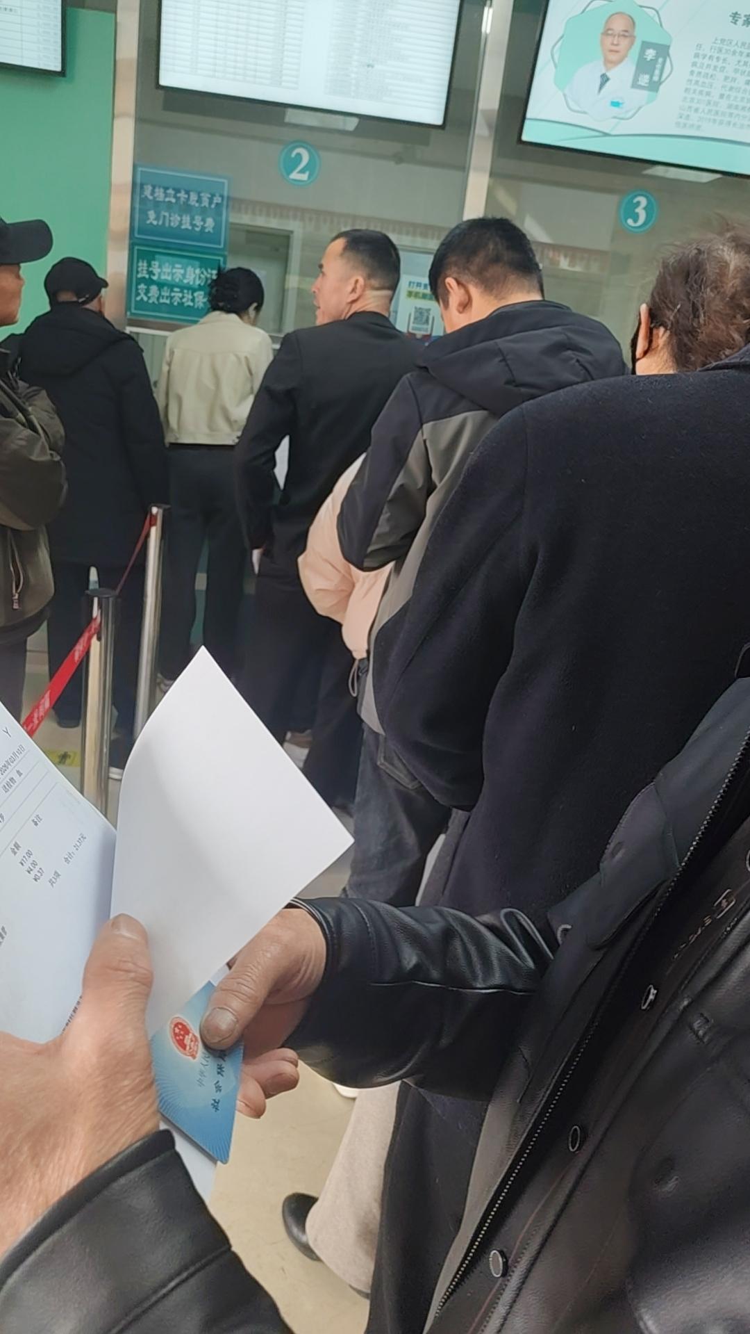 我老公做过普通胃镜检查，每次我看到他没有什么事呀，所以我也想试一试，听别人说做胃