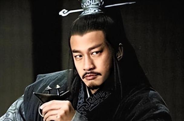 何润东在饰演项羽的时候，有事没事就盯着陈道明看，搞得大家都怀疑，他取向是不是有问