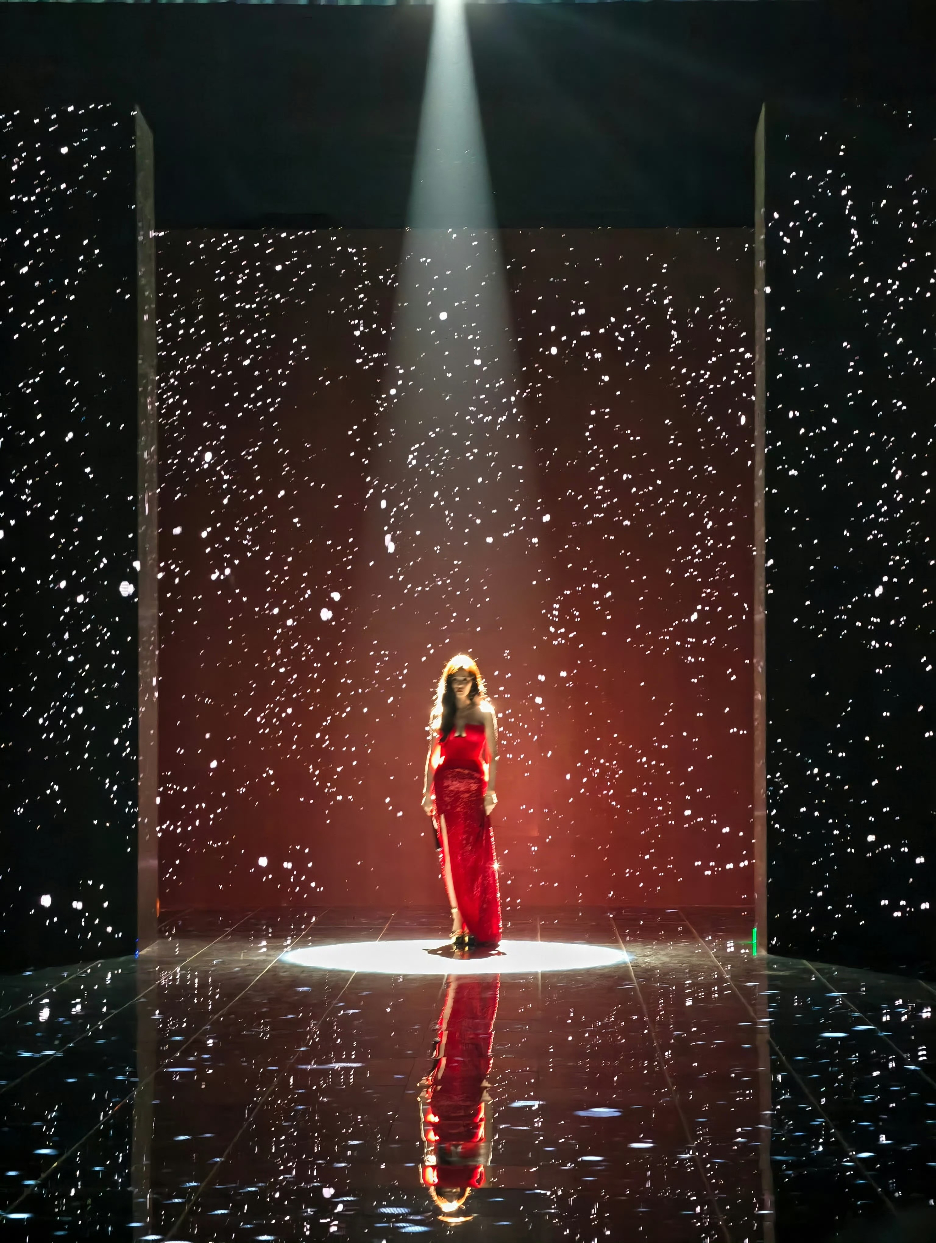 白鹿微博之夜红毯候场live，一整个惊艳到了！好美啊！