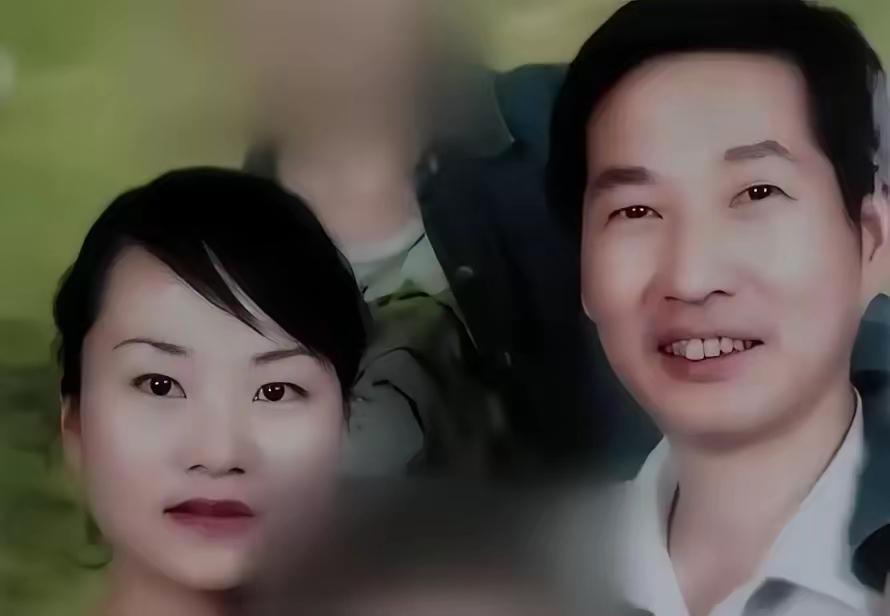 陈辉，49岁云南人，2009年，他认识了小15岁的四川女子胡祖英，两人都是离异，