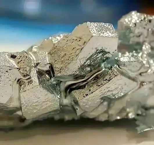 中国这招太绝了！稀土反制生效，美国自家供应链审查工具反成“催命符”美国人这