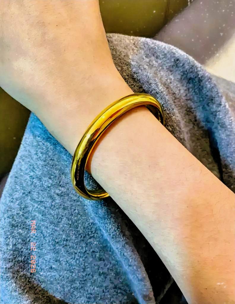 这下好了，金价算是彻底跌疯了！3月22日，一只58克的金镯子，75000就直