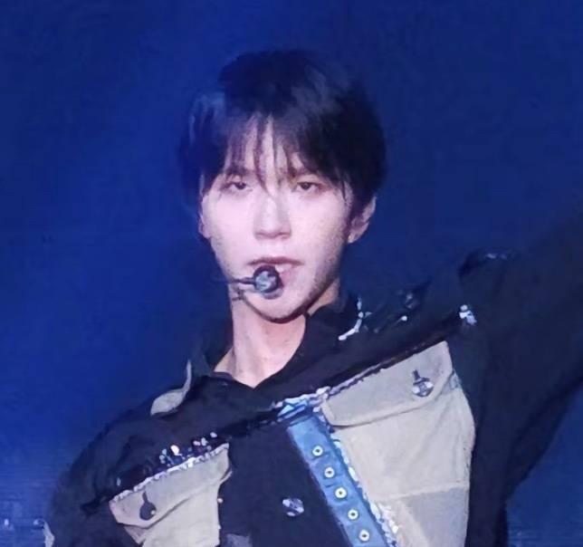 @不完美面包猪夹馍蓝色妖姬​​​