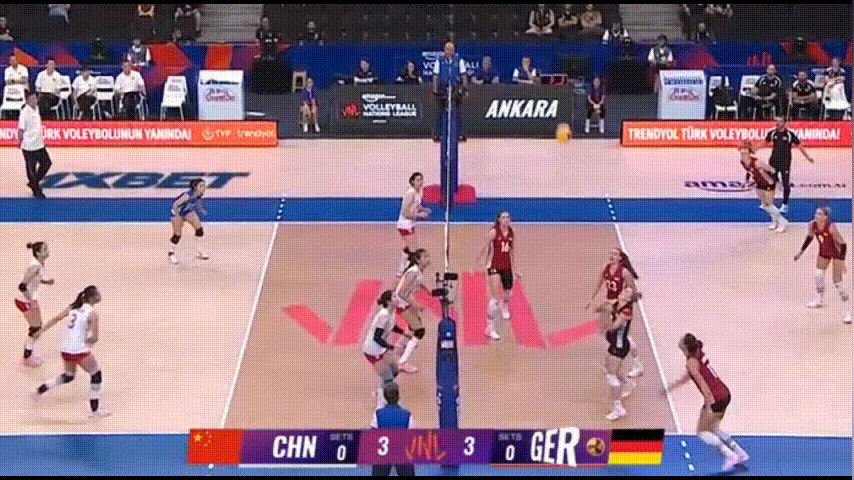 王梦洁还得去洛杉矶啊，倪非凡一传还是顶不起来，第三局局末连续飞了三个一传，气得赵