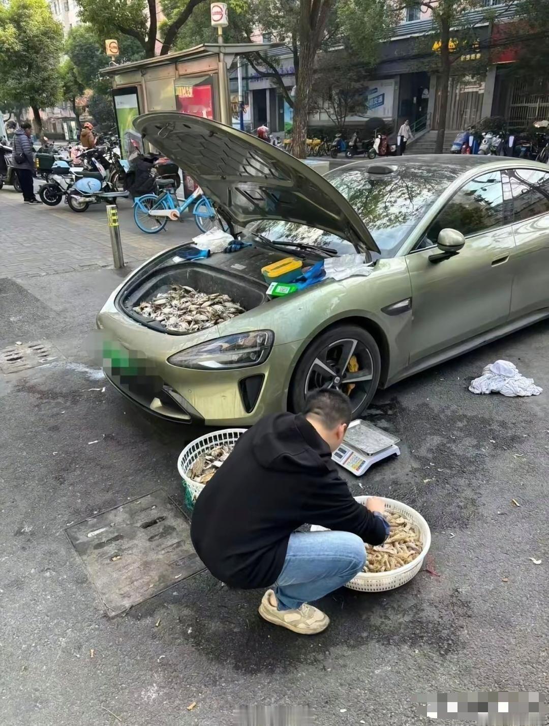不得不说，这车主是个狠人