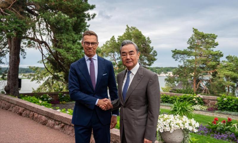 就在刚刚，中国外交部发布通告，7月8日，中国外交部官网发布《王毅外长访问
