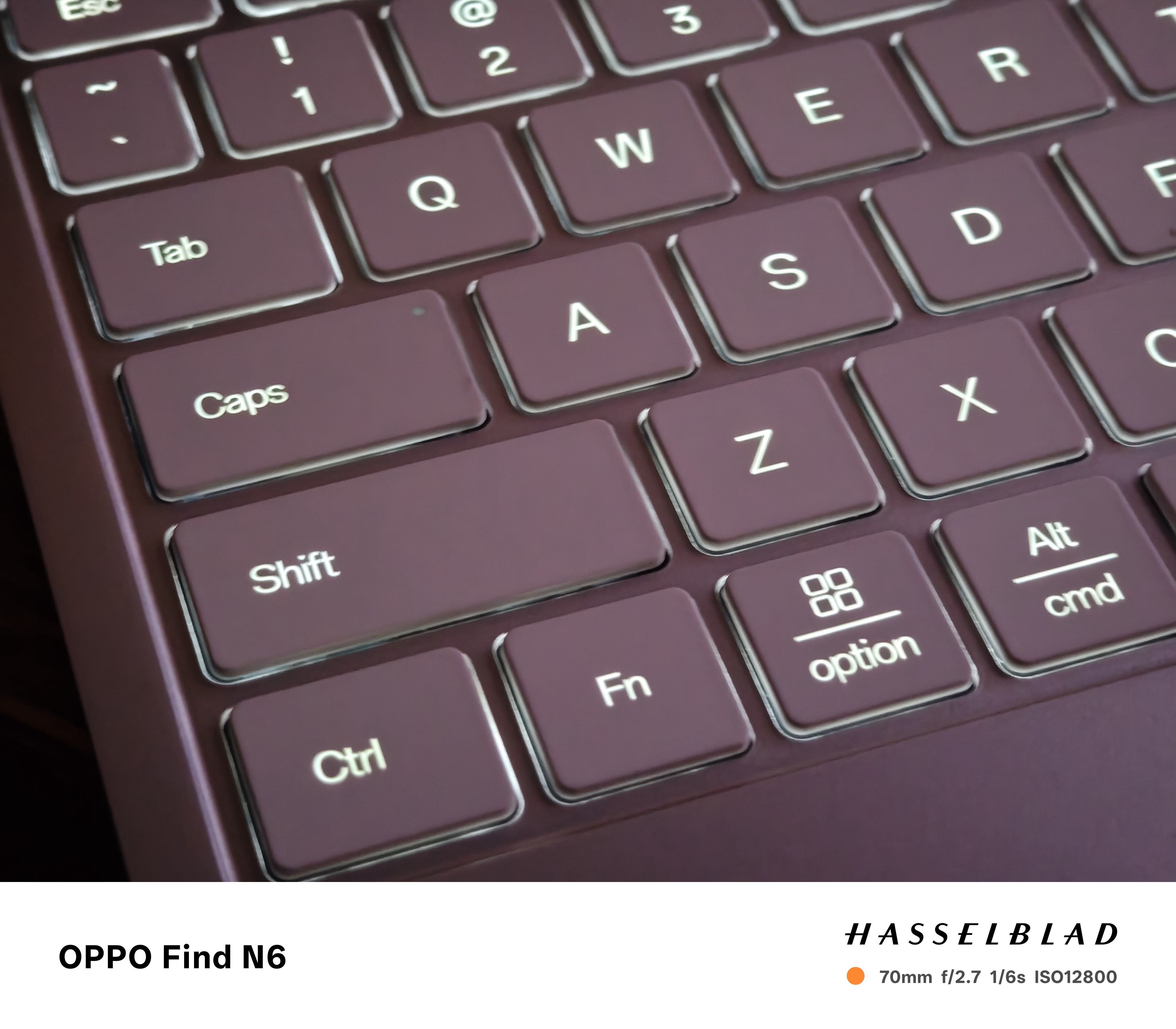 OPPOPad5Pro悬浮键盘这个小灯，好看捏