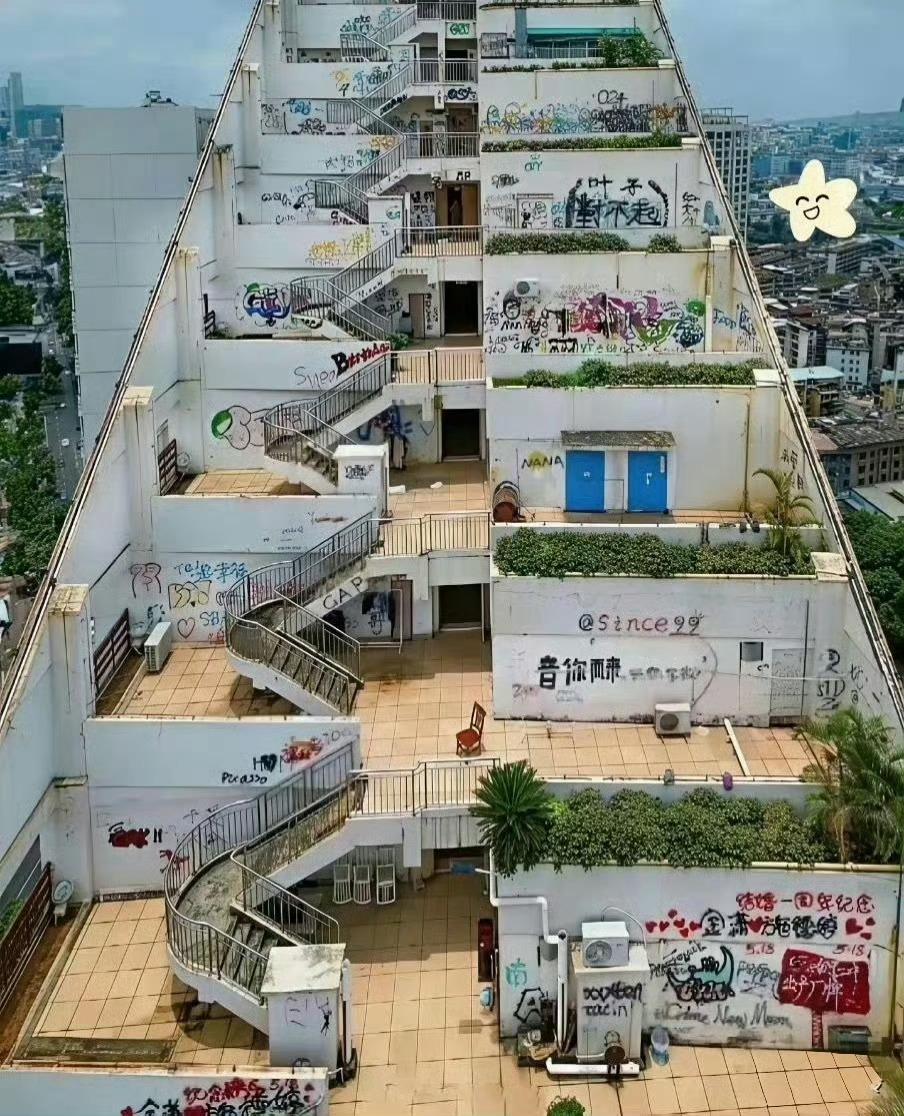 看见全貌我惊呆了，这设计师真是个天才​​​
